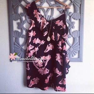 🌺NWT!! 19 COOPER floral print ruffle dress🌺